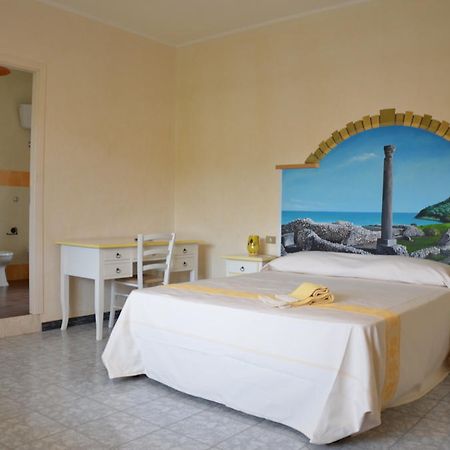 S'Apposentu Affittacamere Pula Habitación foto